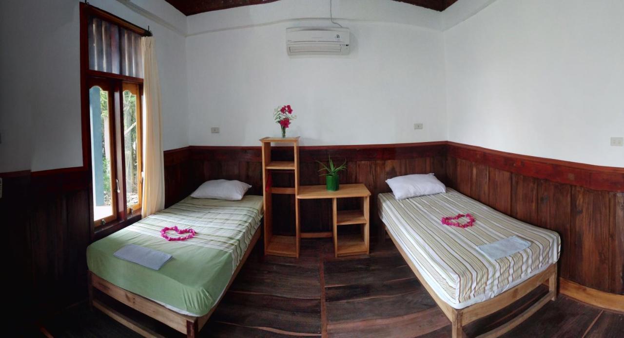 New Raya - Nias Beach Bungalows Lagudri Bagian luar foto