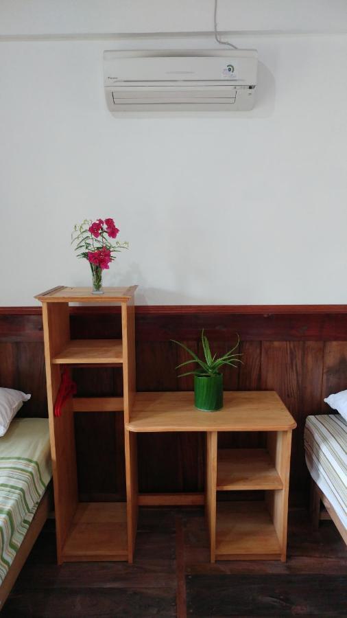 New Raya - Nias Beach Bungalows Lagudri Bagian luar foto